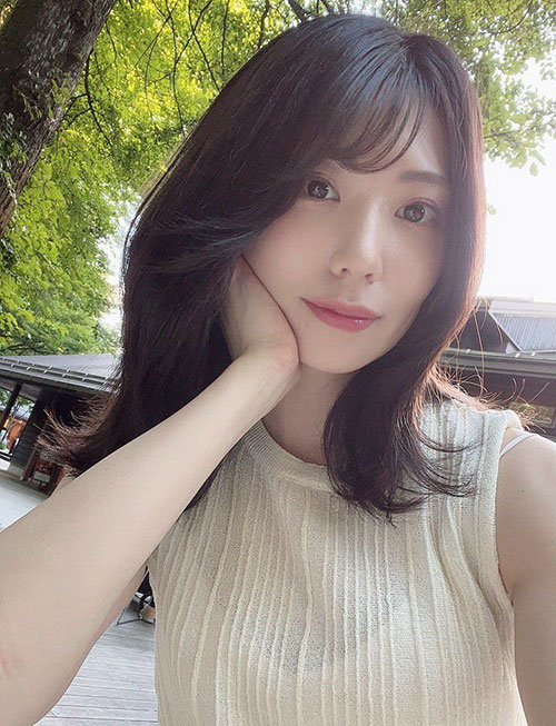 山岸逢花